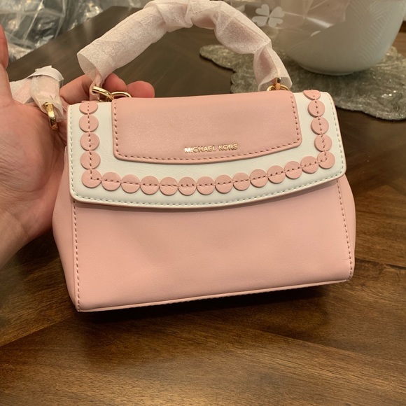 Michael Kors Handbags - Michael kors small Crossbody shoulder Bag